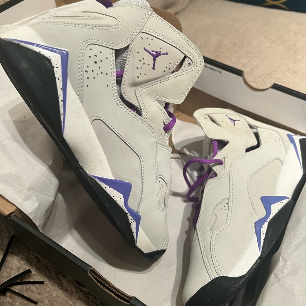Jordan Sneakers Big kids